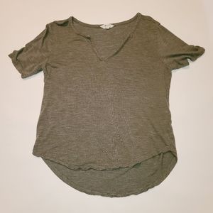 Madewell green v neck tee